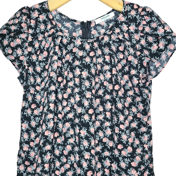 Valleygirl Black & Pink Floral Print Flowy Short Sleeve Mini Dress - Picture 3 of 7